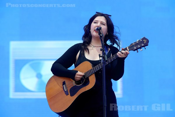 LUCY DACUS - 2022-08-27 - SAINT CLOUD - Domaine National - Grande Scene - Lucy Dacus